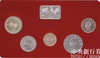 雞年精鑄套幣正面